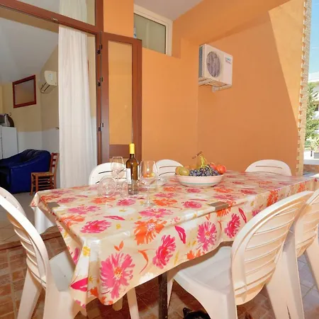 Apartament Bl004 8 *